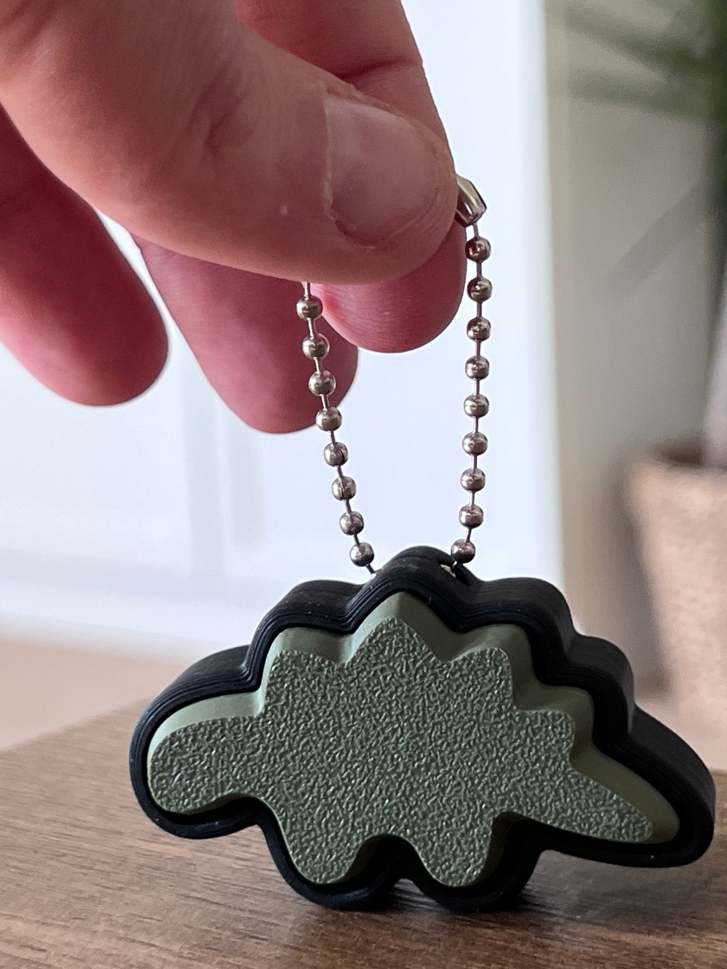 Mini Cozy Clicker – Stegosaurus